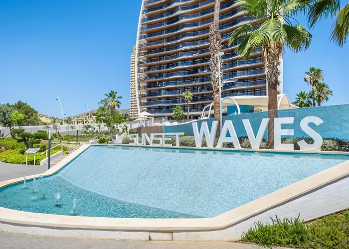 Sunset Waves 18-35 Poniente Beach Resort